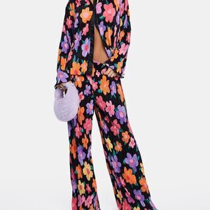 Pepper Mayo Noir Bloom Floral Sets – Button-Up Shirt and Pants